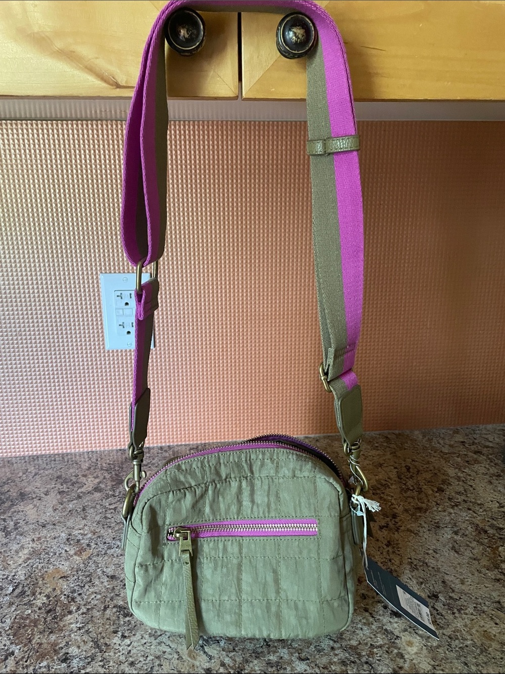 Universal Thread Olive Green Crossbody with Pink Strap